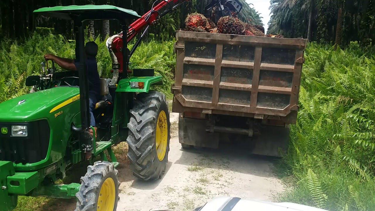 John Deere 5045D Tractor